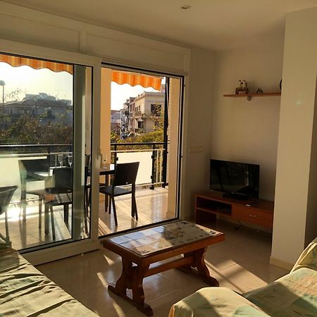 Apartamentos Benet Roses Bagian luar foto