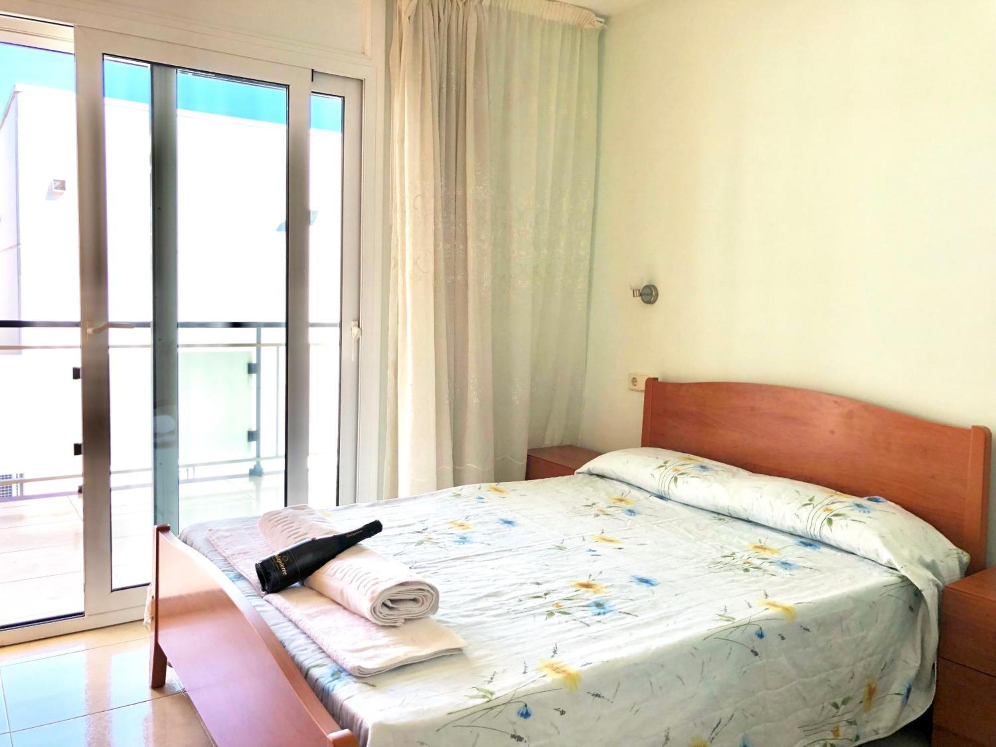 Apartamentos Benet Roses Bagian luar foto