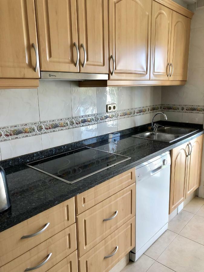 Apartamentos Benet Roses Bagian luar foto