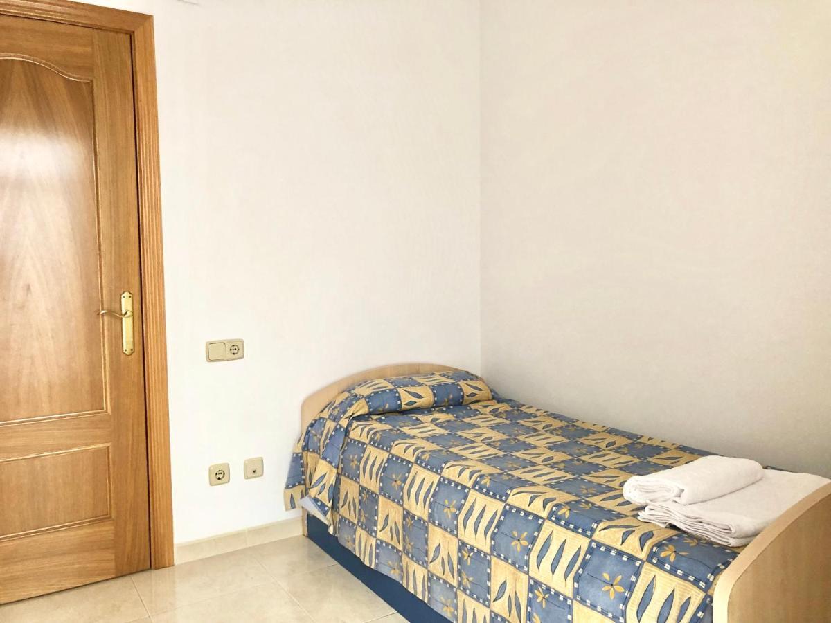 Apartamentos Benet Roses Bagian luar foto